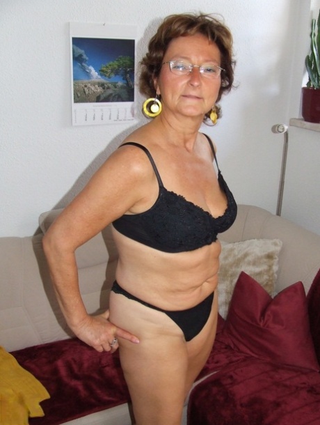 pstt mom sexy nudes image