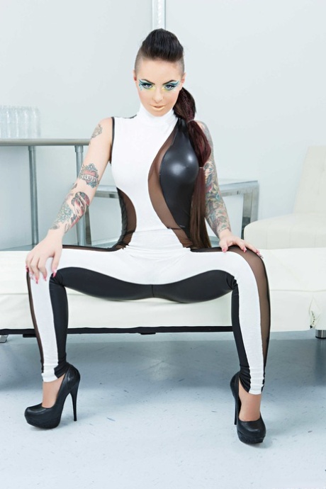 Christy Mack pornstar beautiful image